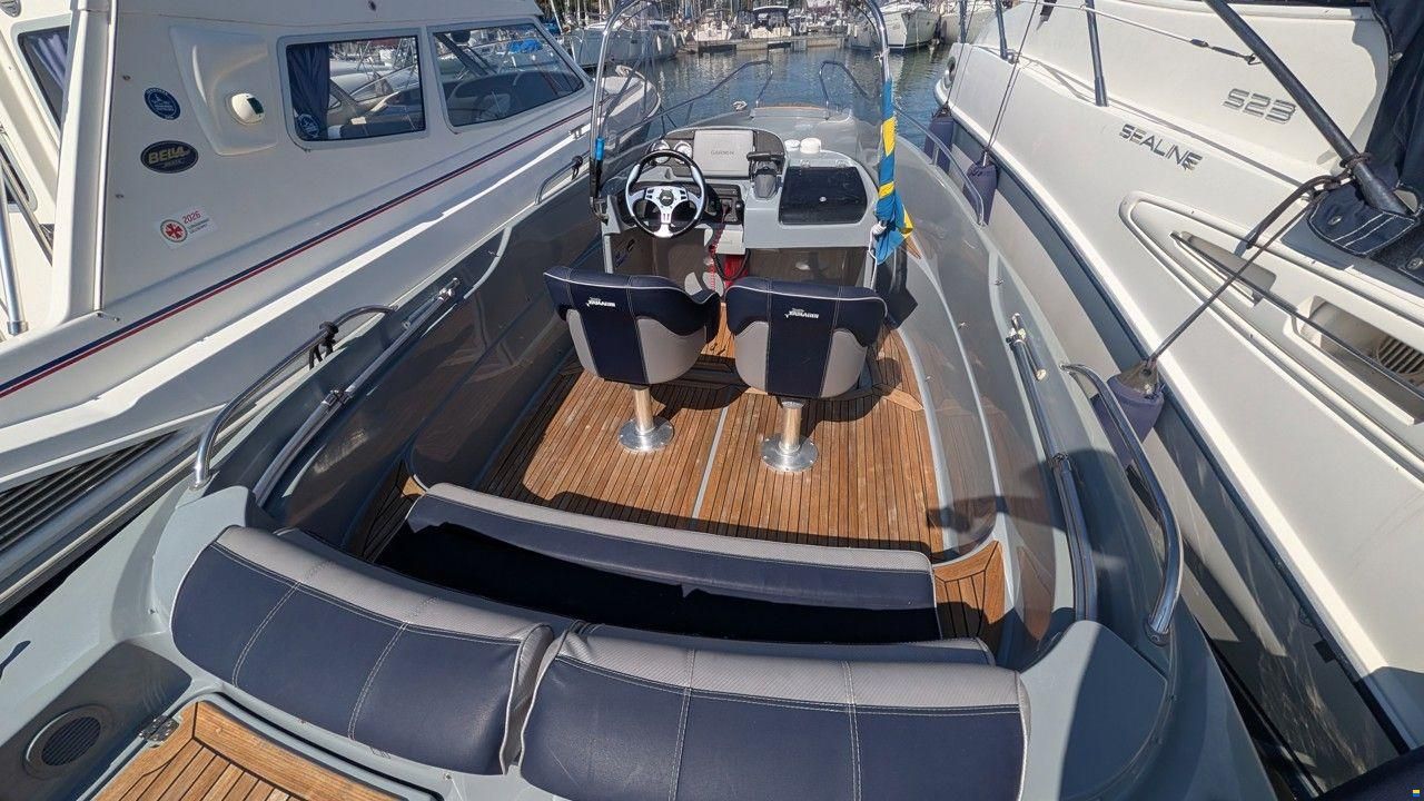 Yamarin Cross 61 CENTER CONSOLE