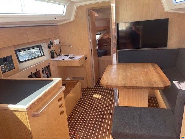 Bavaria C38