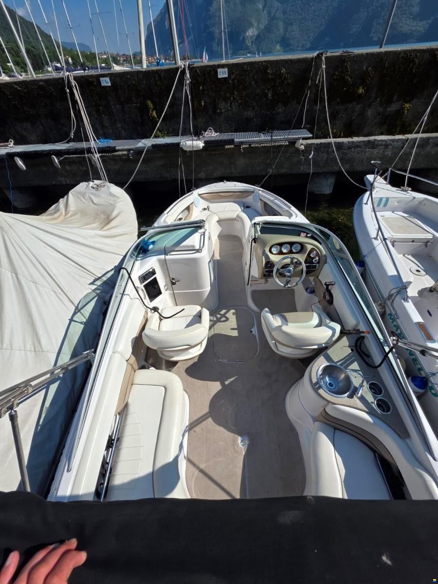 Four Winns 240 Horizon Bowrider