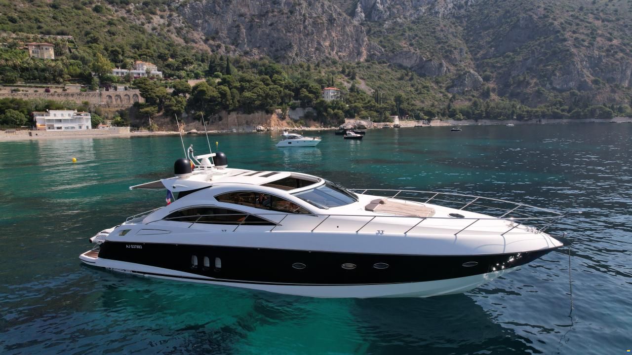 Sunseeker Predator 62