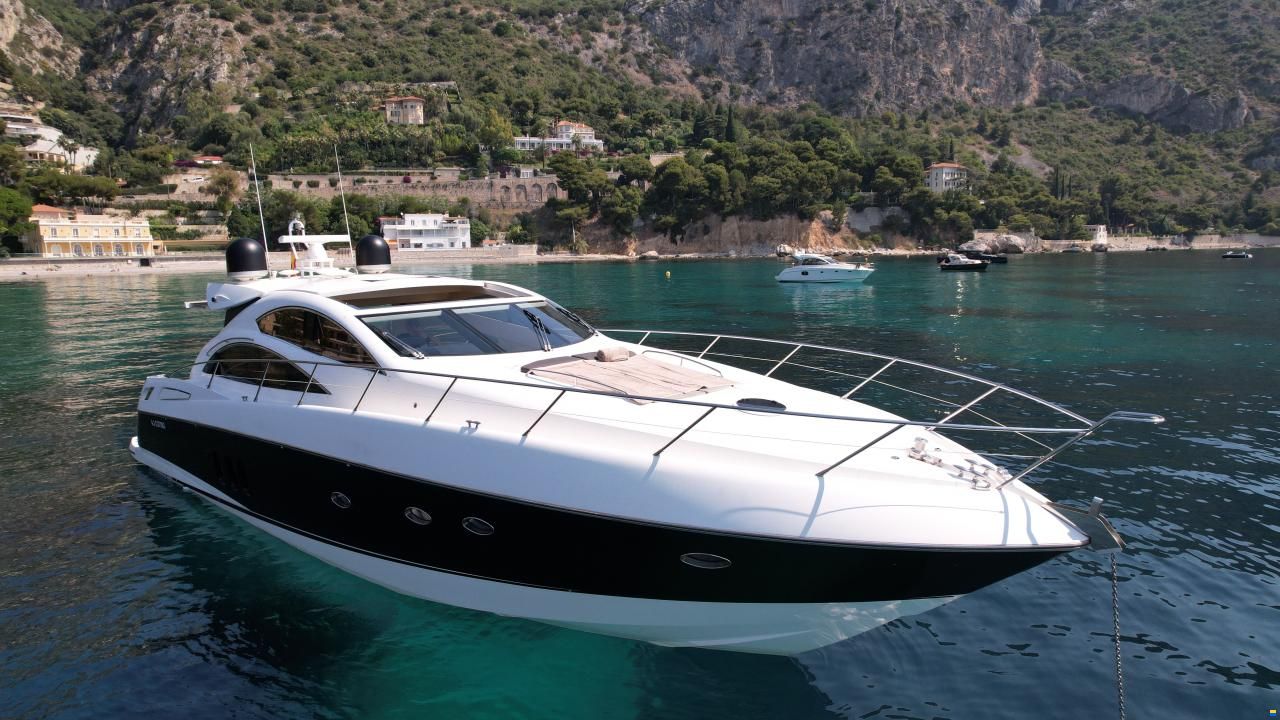Sunseeker Predator 62