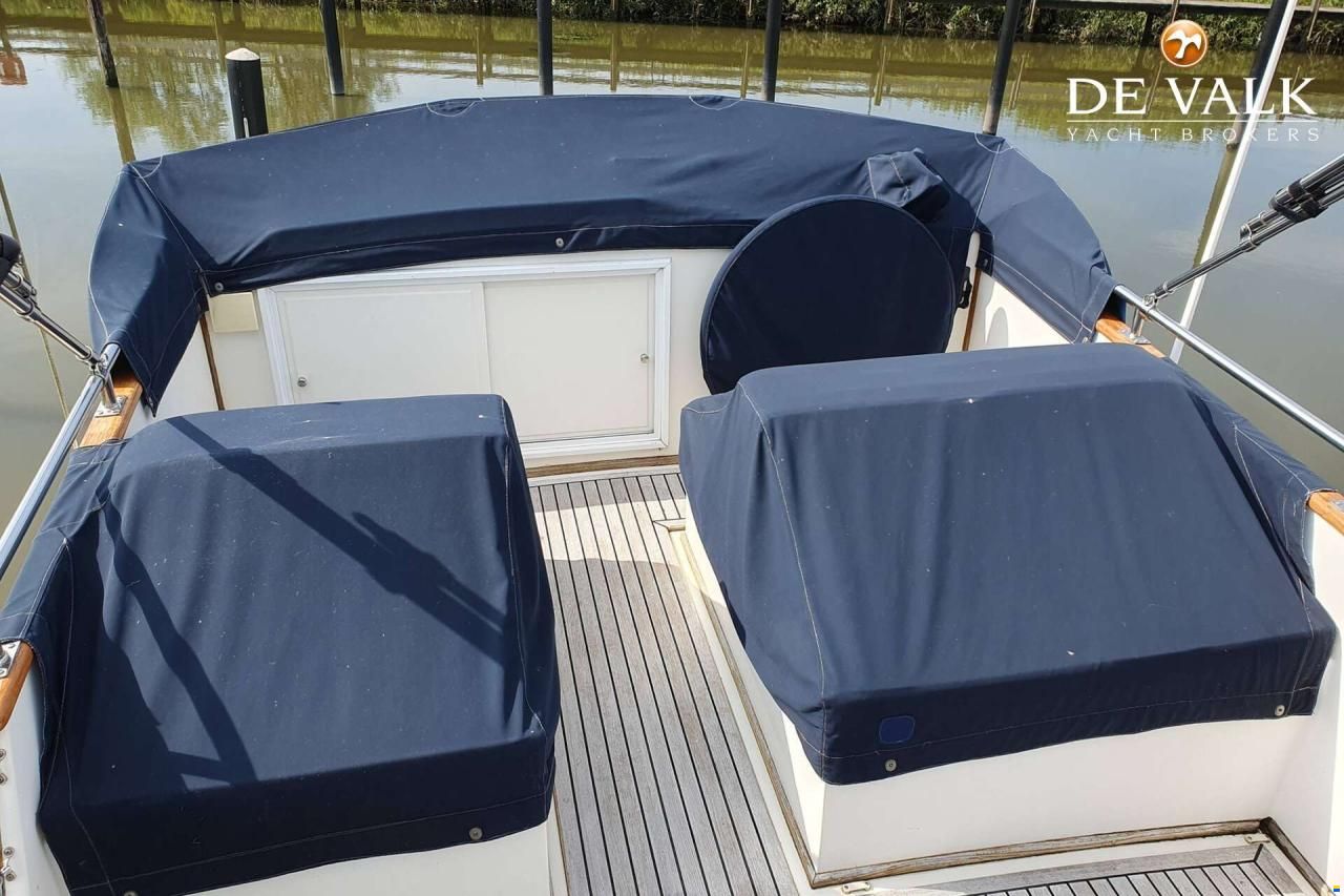 Grand Banks 32