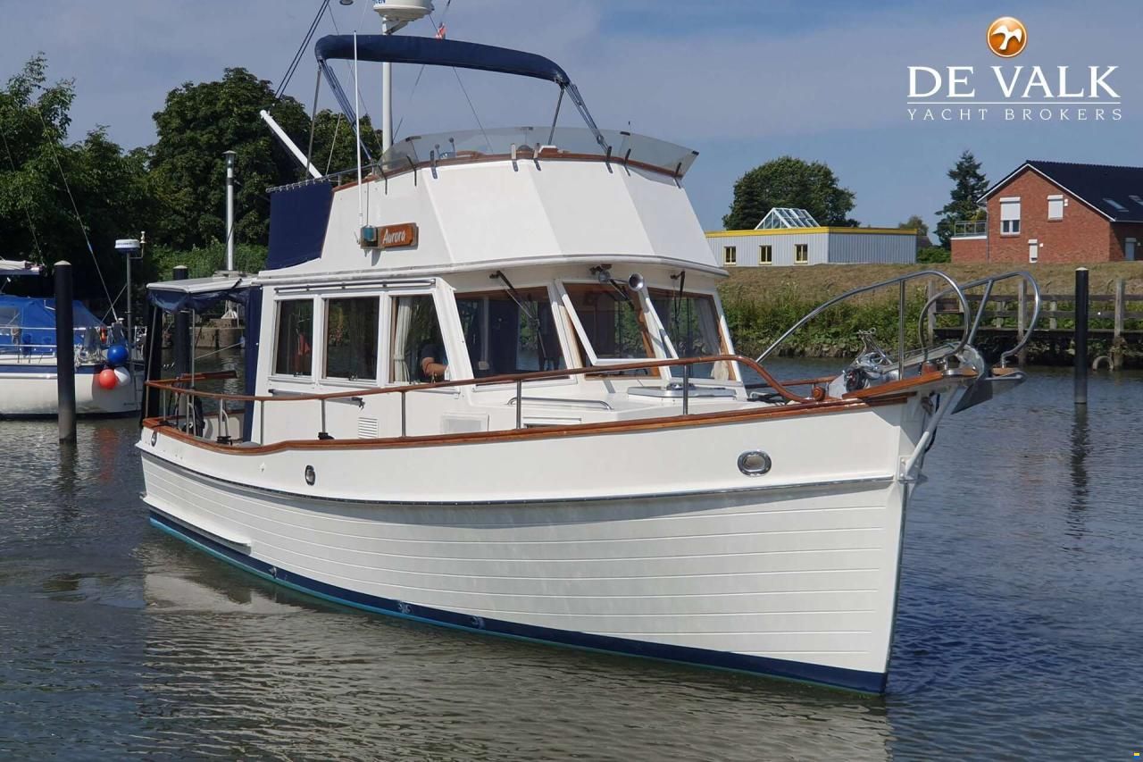 Grand Banks 32
