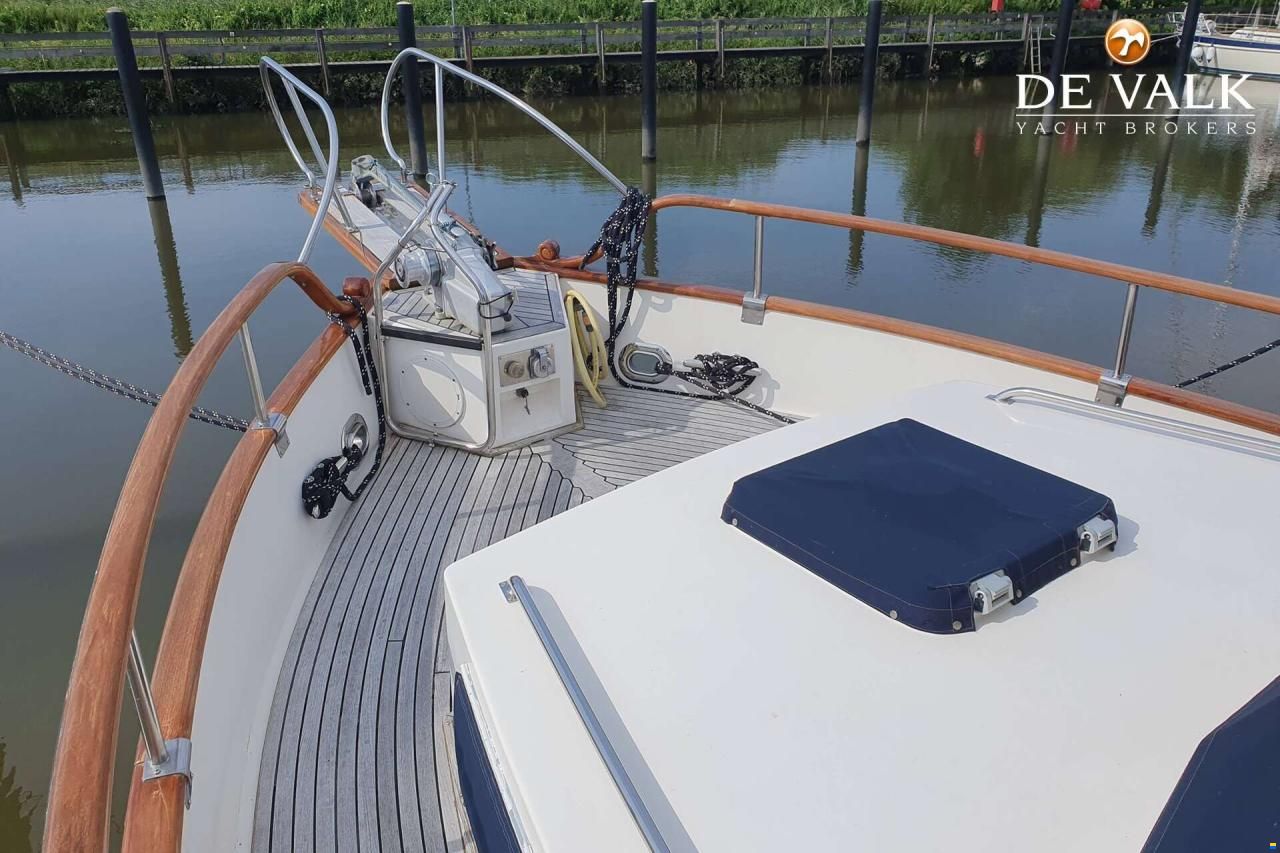 Grand Banks 32
