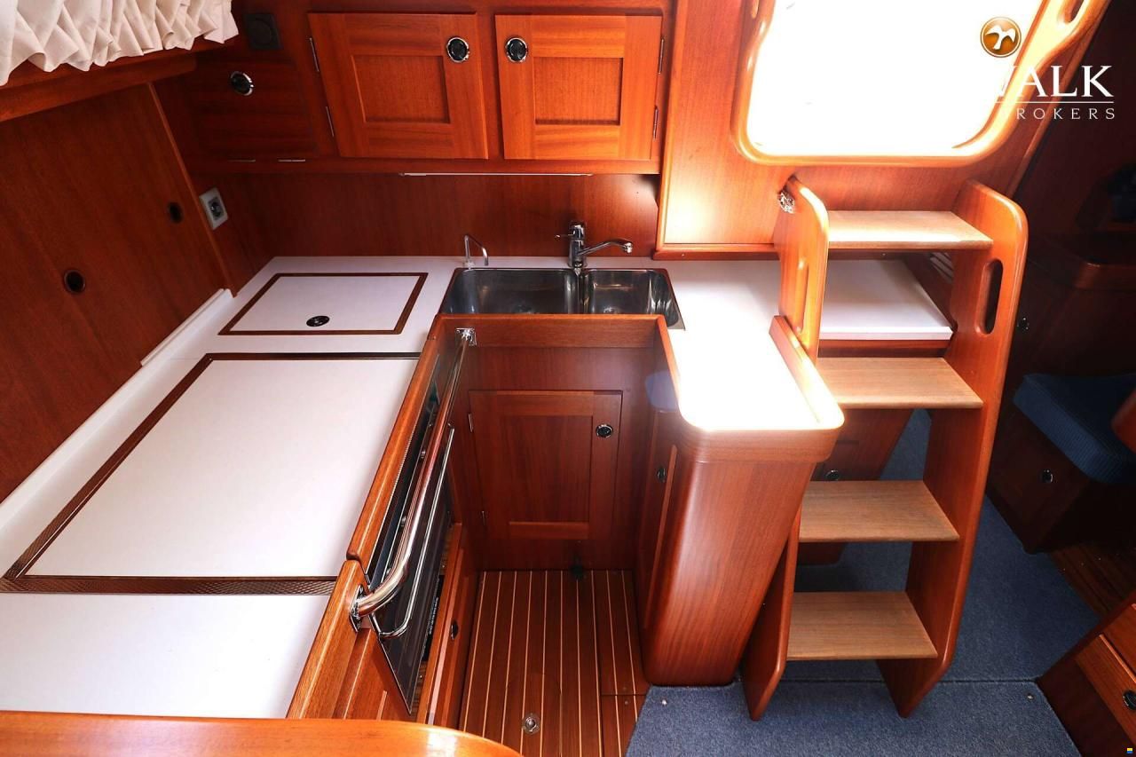 Hallberg-Rassy 36