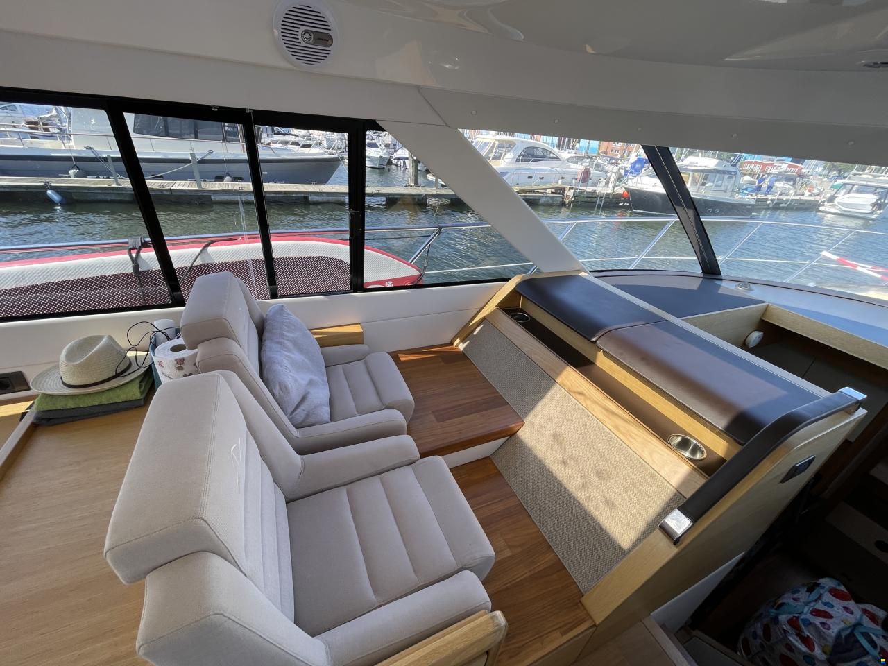 Sealine C 48