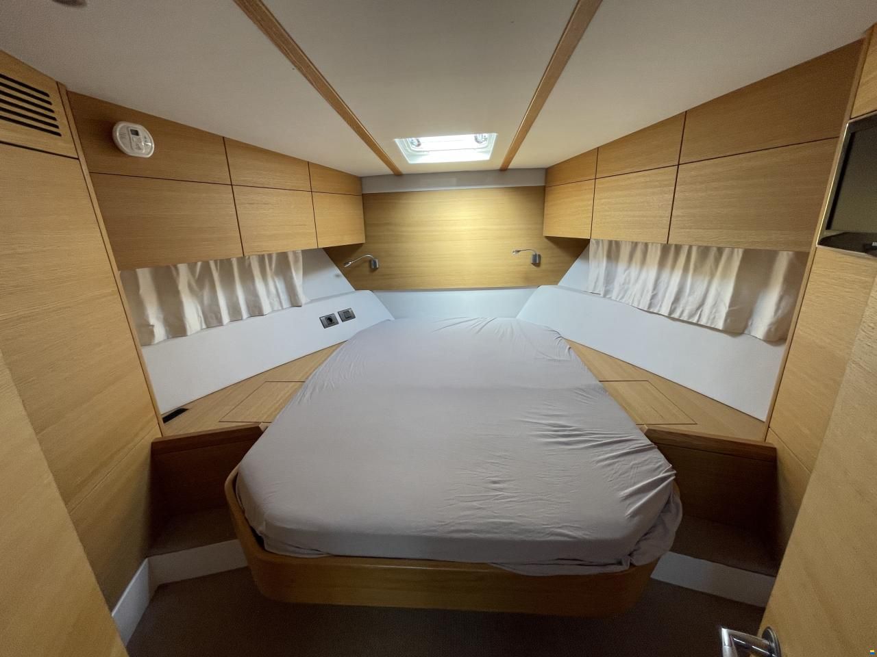 Sealine C 48