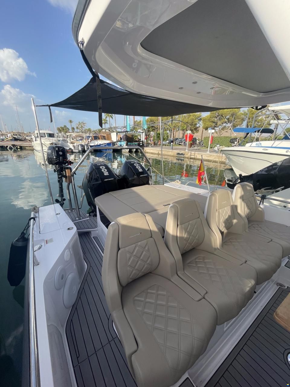 Axopar 28 T-TOP