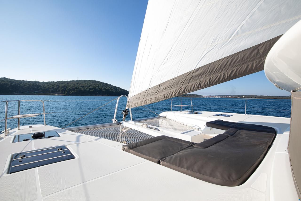 Lagoon 50