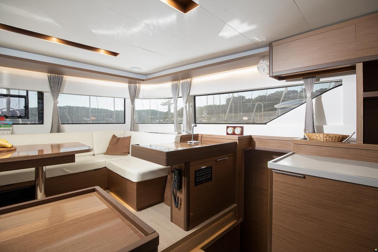 Lagoon 50