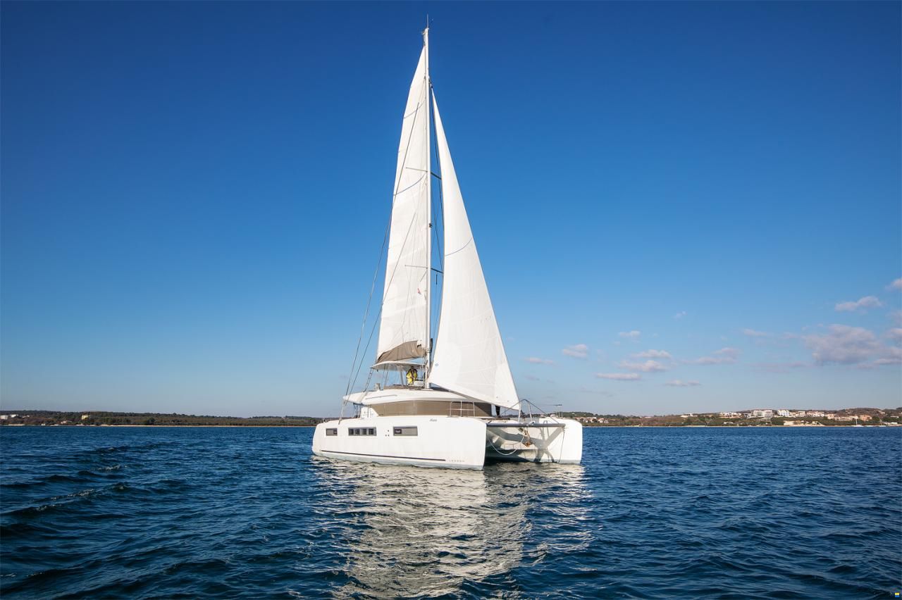 Lagoon 50