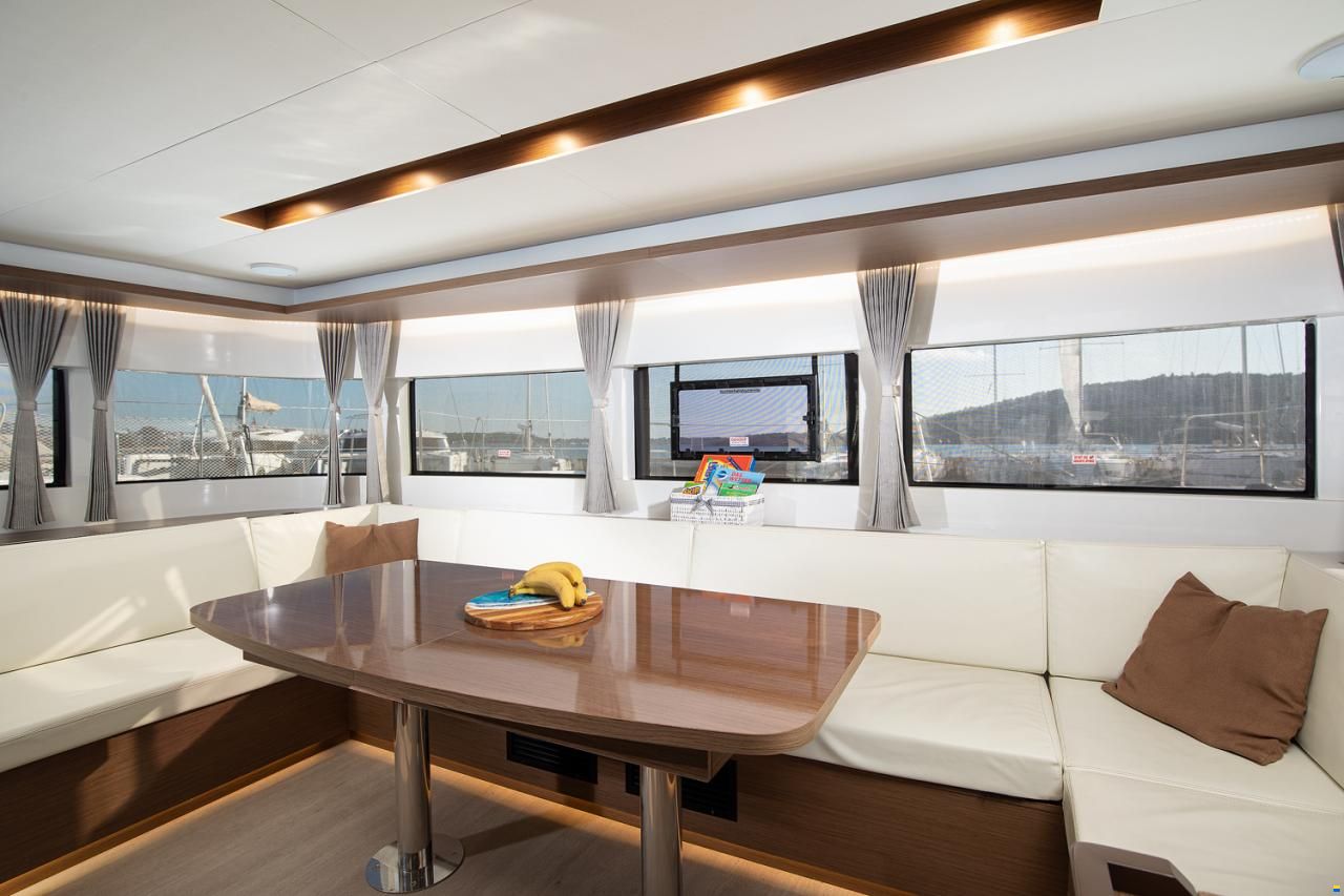 Lagoon 50