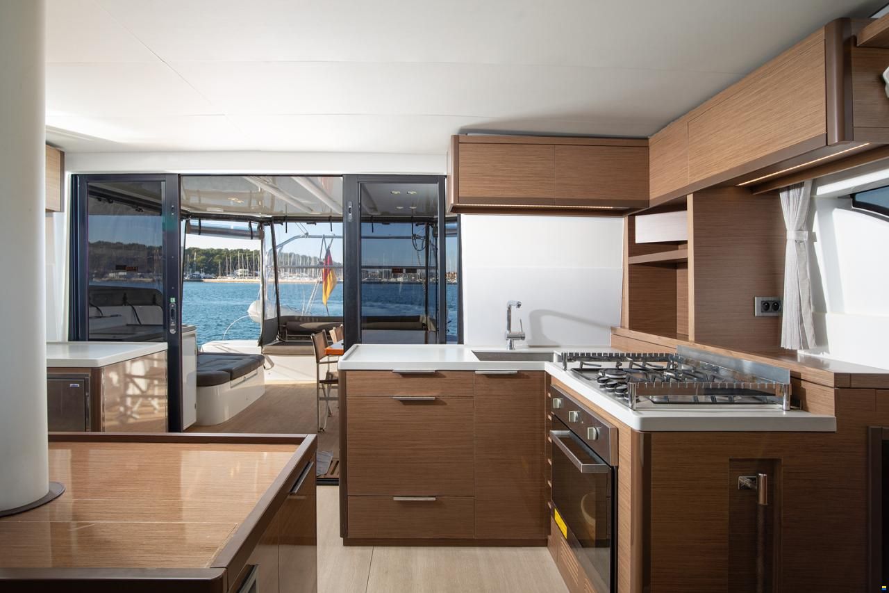 Lagoon 50