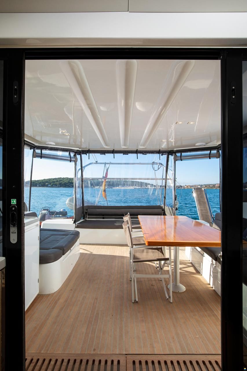 Lagoon 50