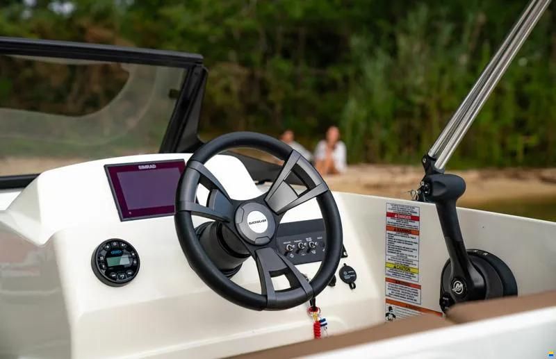 Quicksilver 525 AXESS / Mercury 115