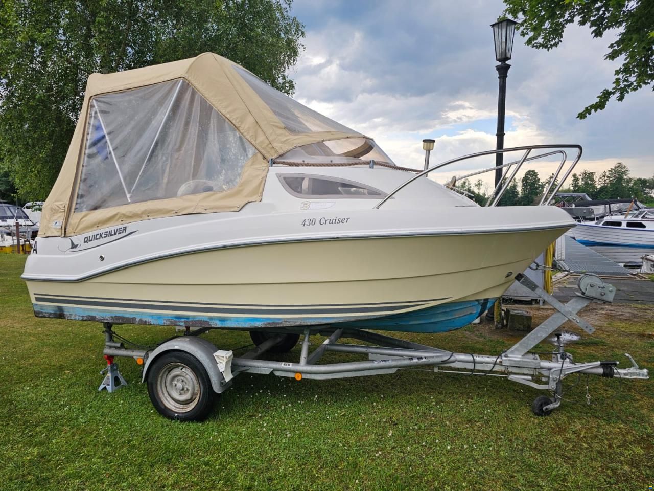 Quicksilver 430 Cruiser