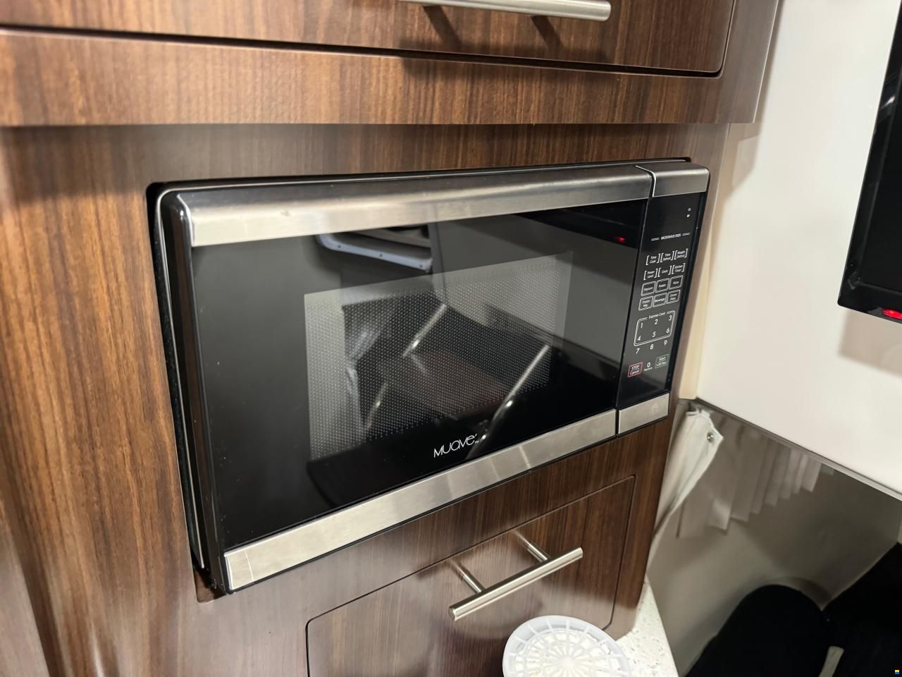 Regal Express 28