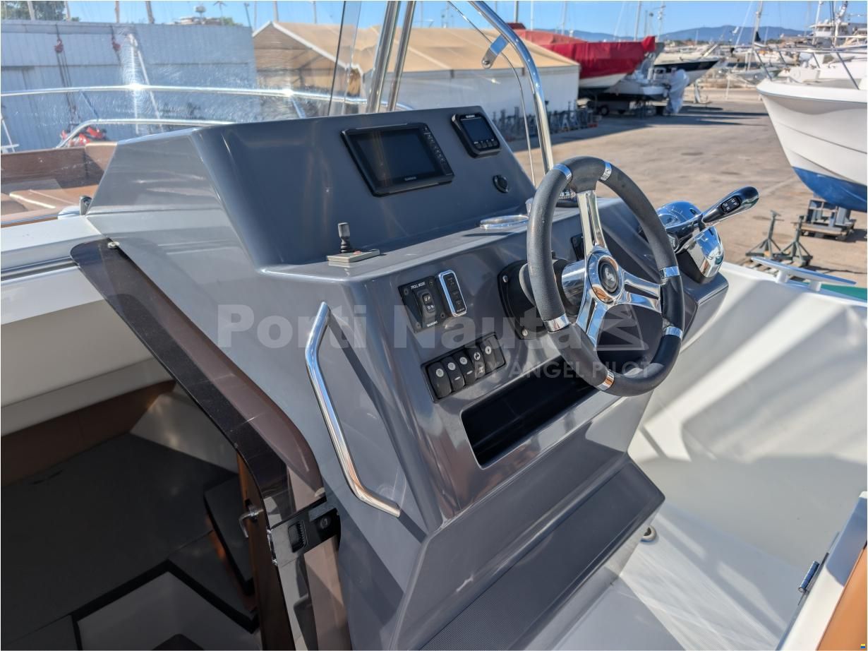 Beneteau Flyer 8.8 SpaceDeck