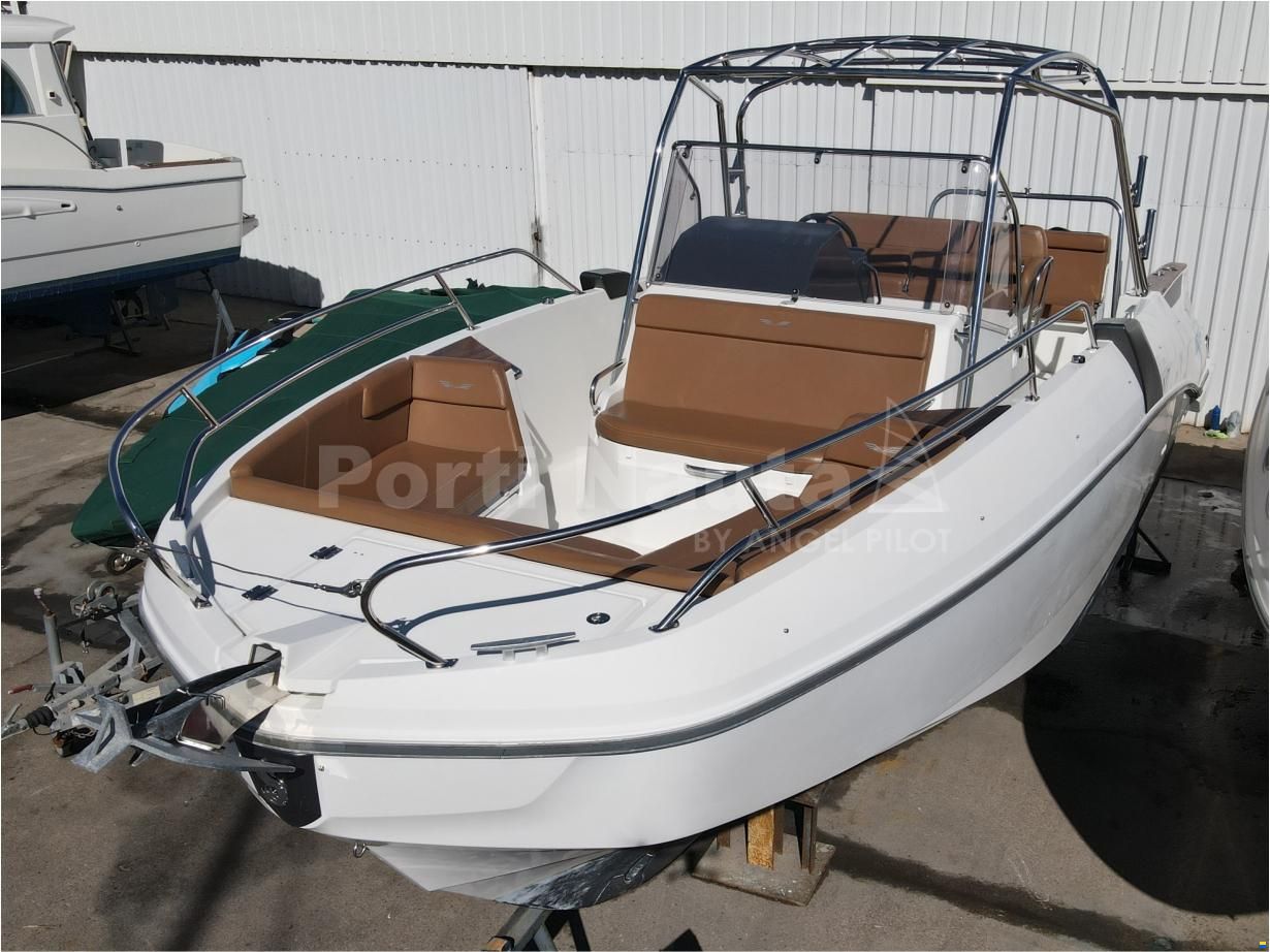 Beneteau Flyer 8.8 SpaceDeck