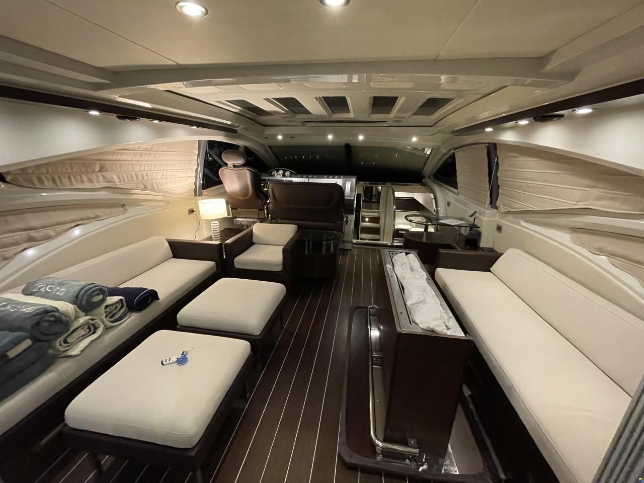 Azimut 68S