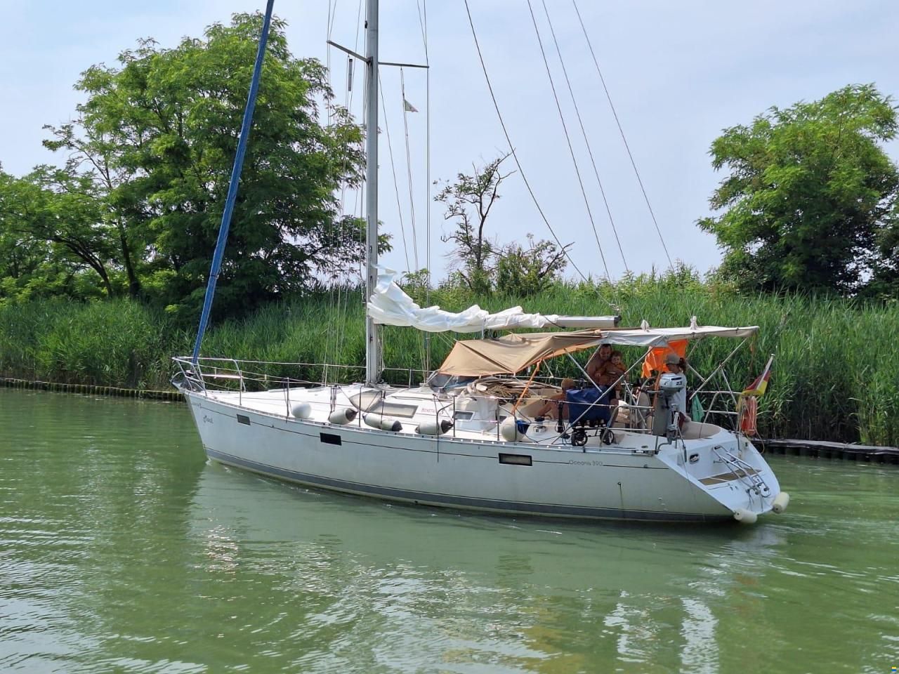 Beneteau Oceanis 390