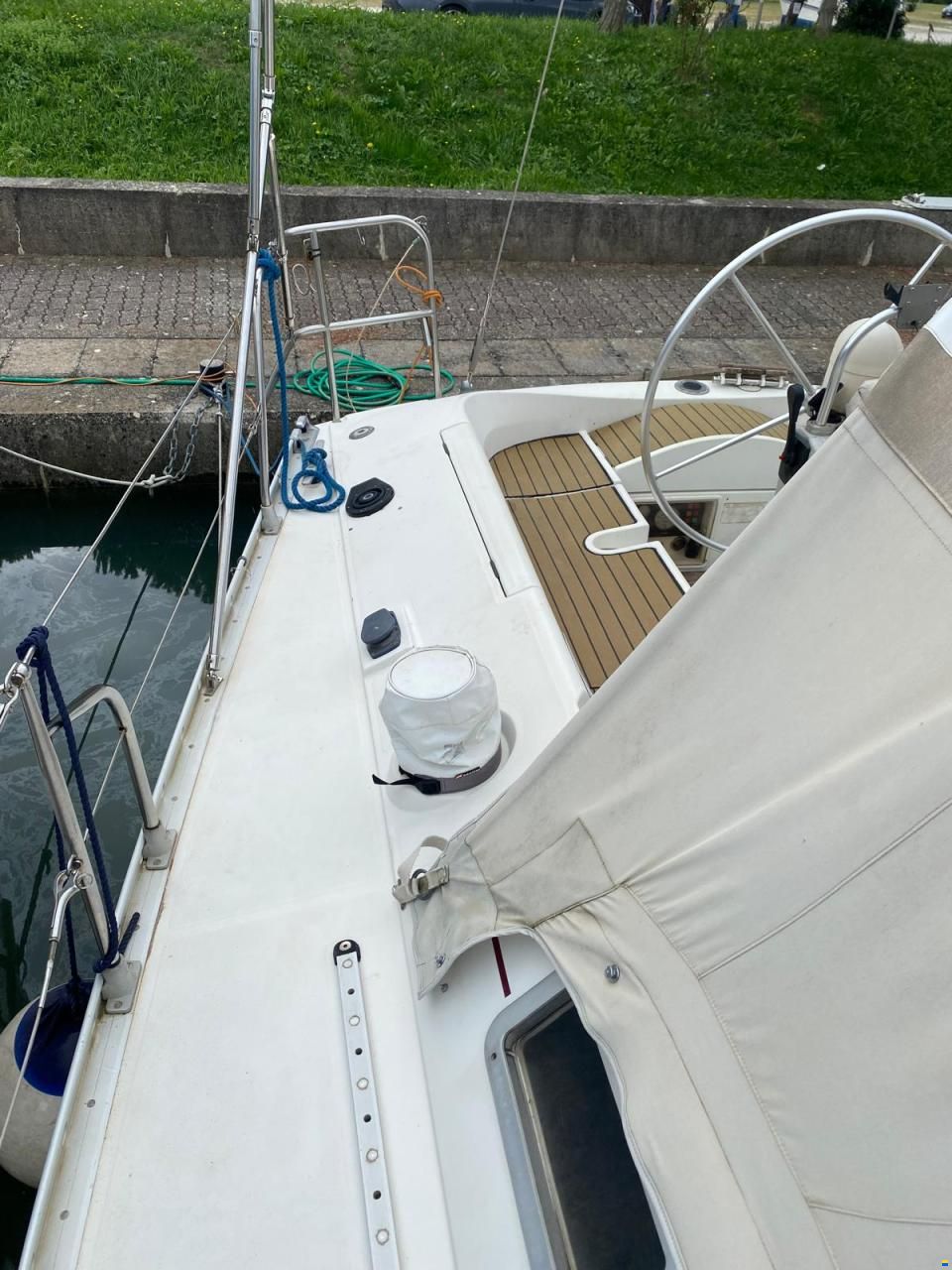 Beneteau Oceanis 390