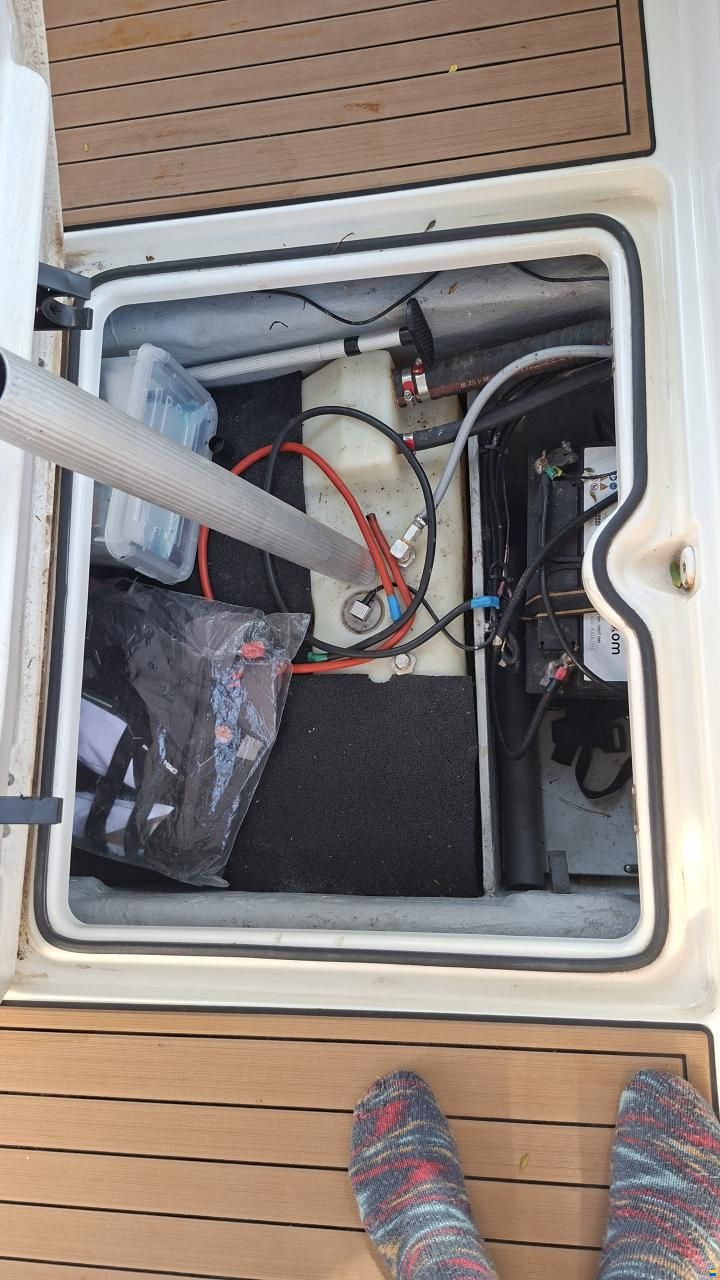 Quicksilver 555 Cabin