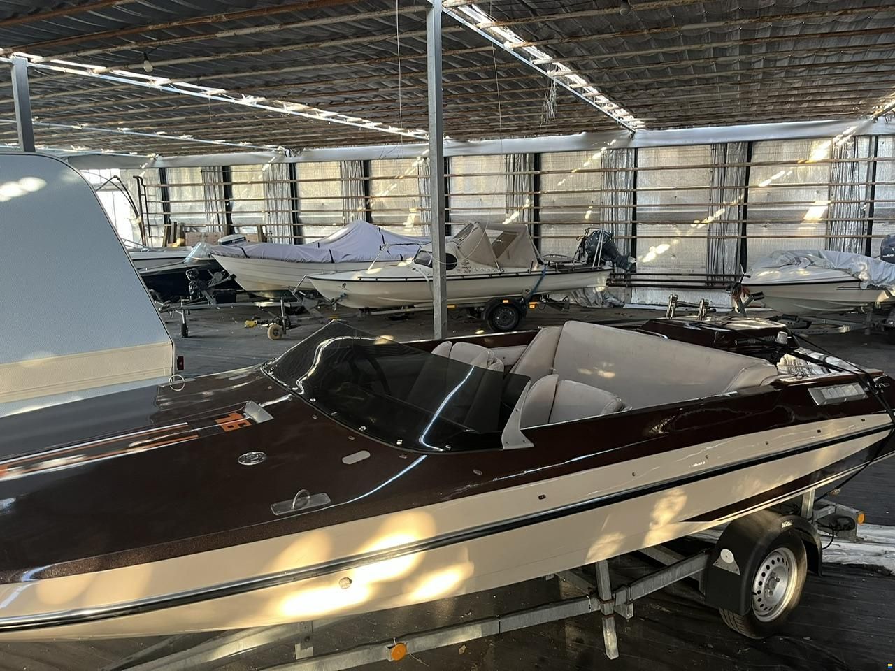 Glastron Carlson CVX16