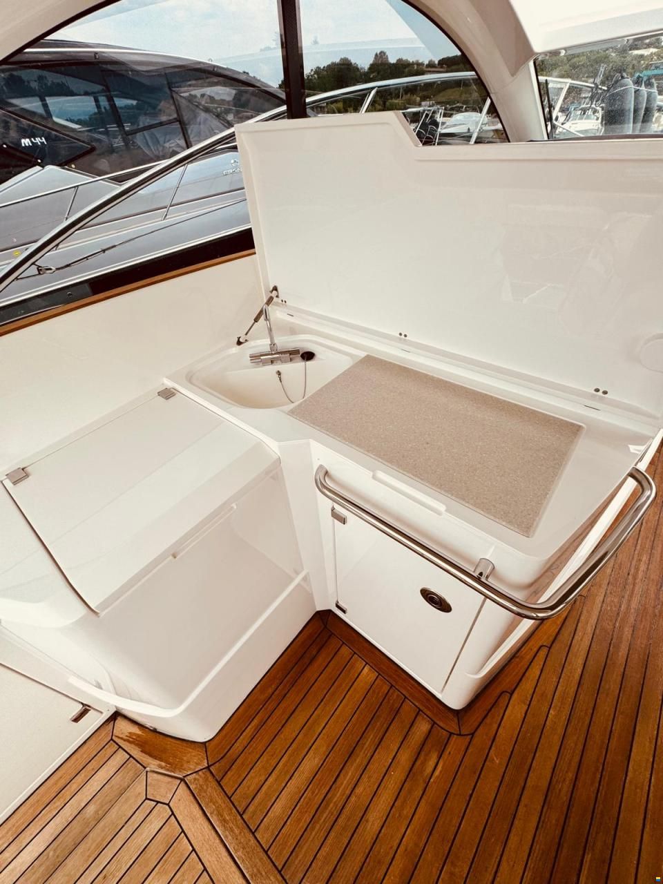 Sunseeker Portofino 40
