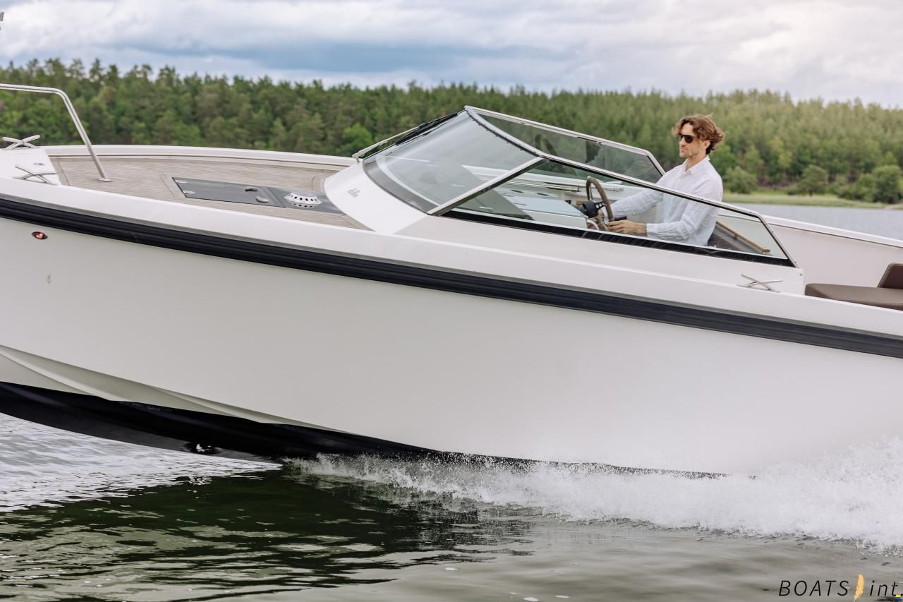 Delta Powerboats 26 Open