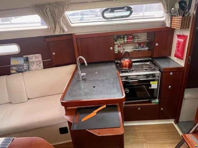 Hanse 320