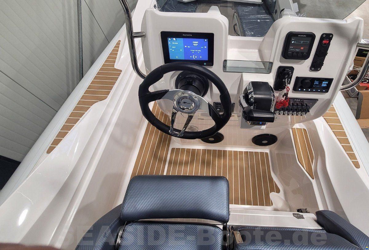 ZAR Formenti 59SL + SUZUKI 150PS