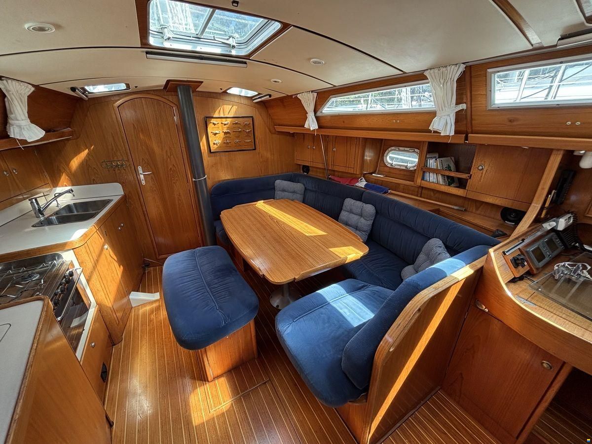 Jeanneau Sun Odyssey 37.1