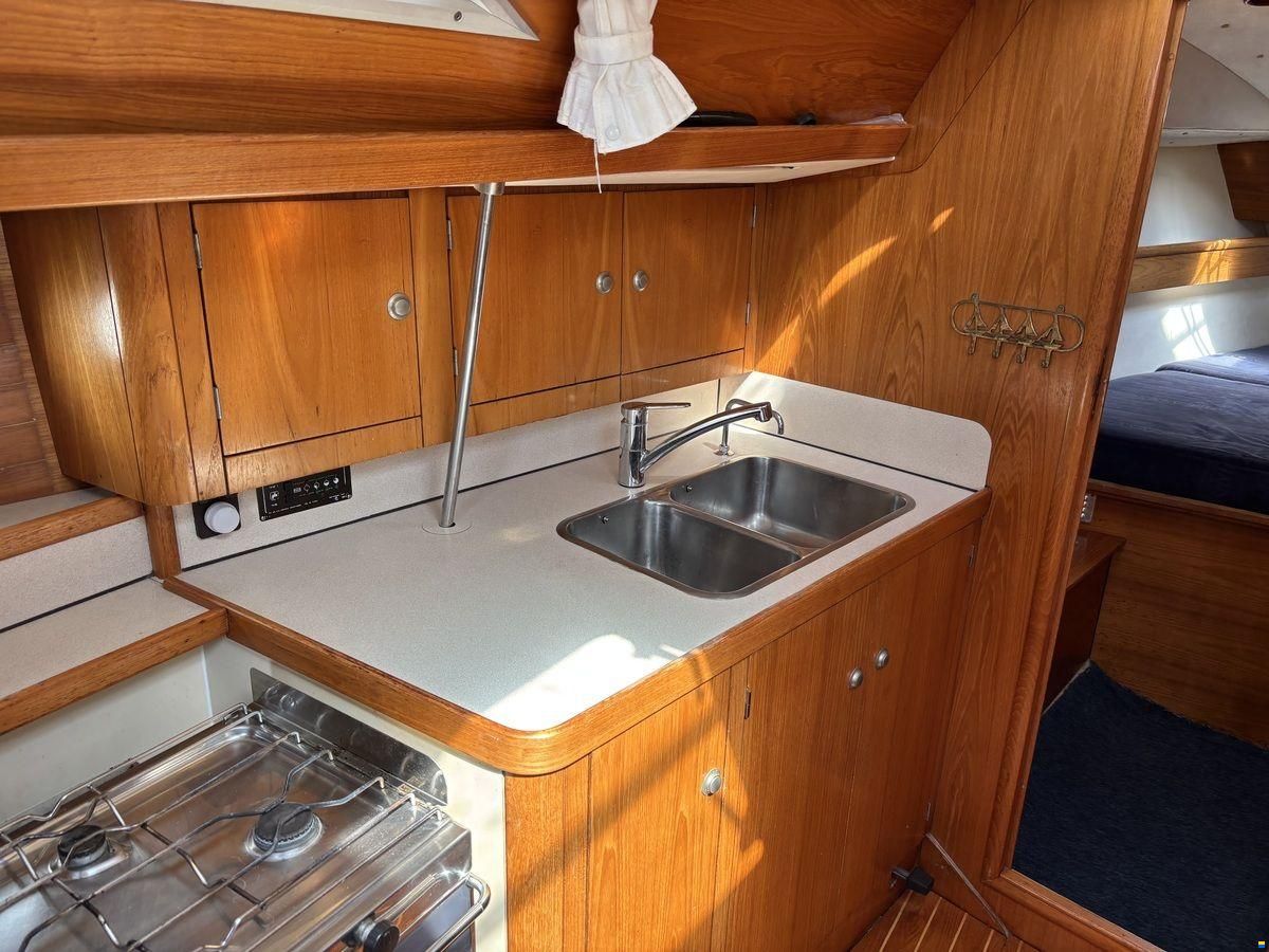 Jeanneau Sun Odyssey 37.1
