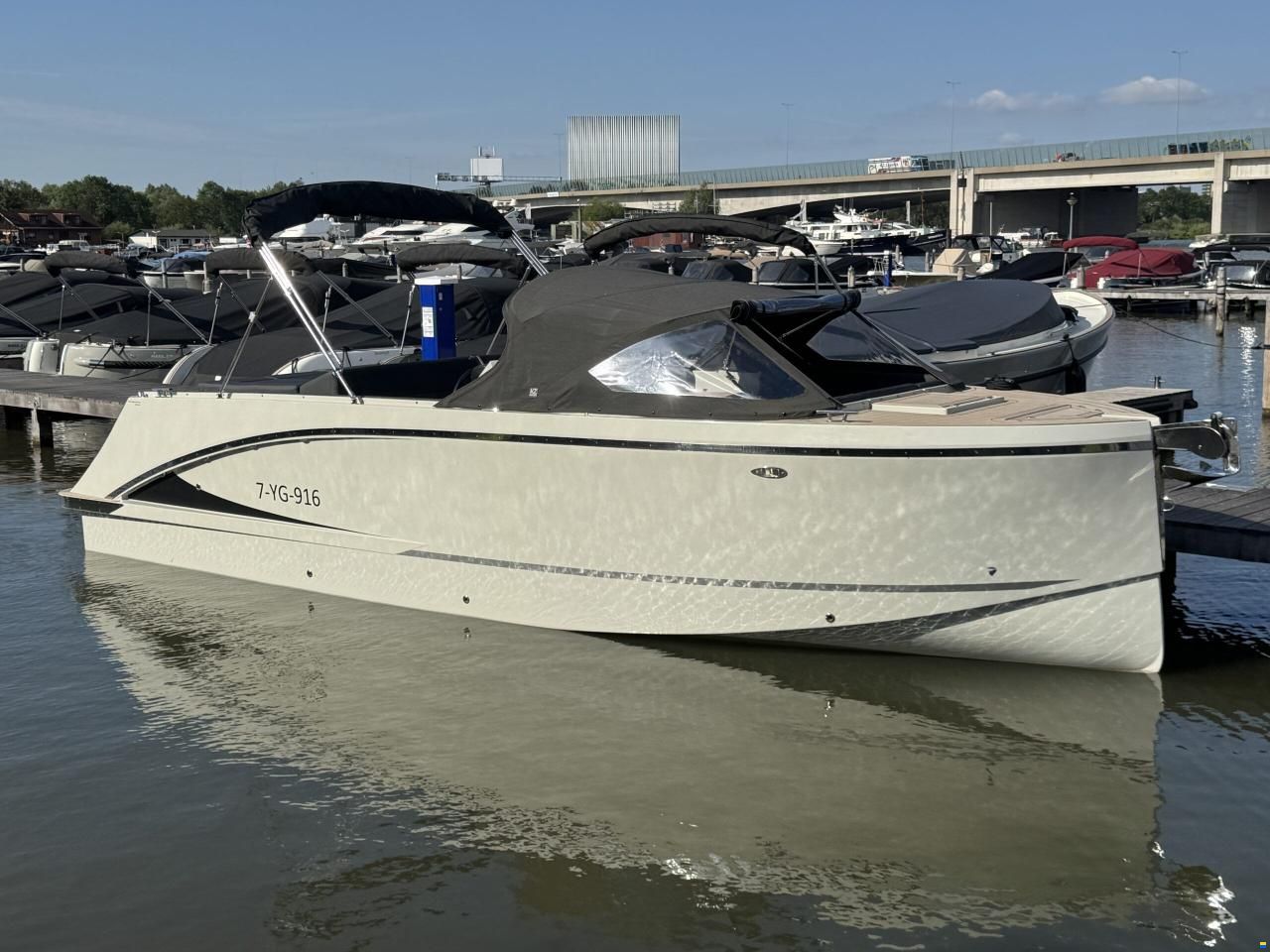 Maxima 740 (jong gebruikt)