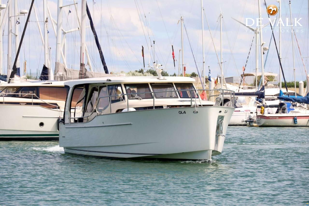Greenline 33