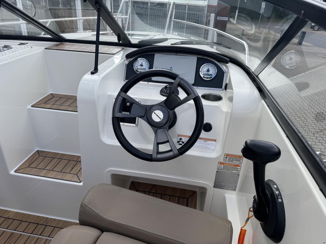 Quicksilver Activ 645 Cruiser med F115 hk Mercury-EF