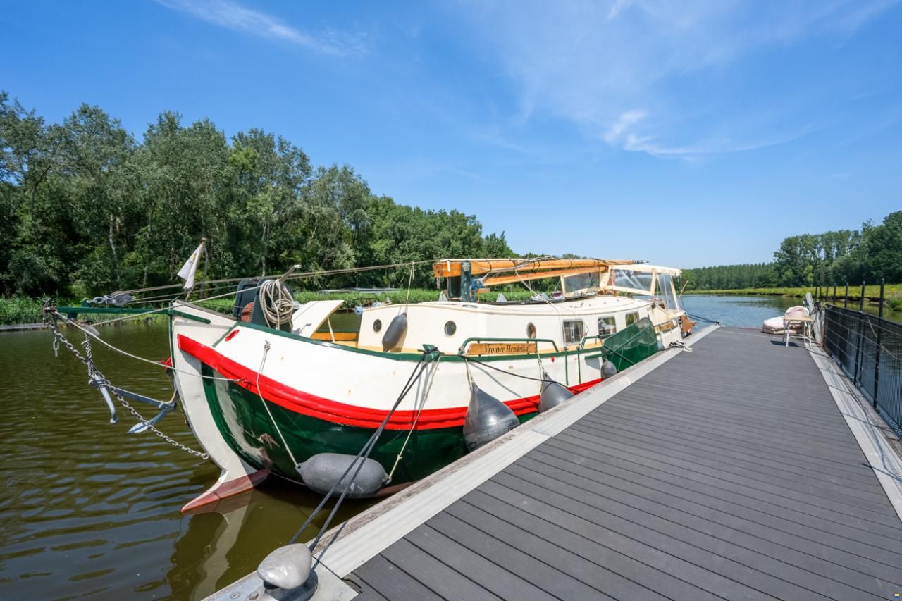 Tjalk Vrouwe Hendrika