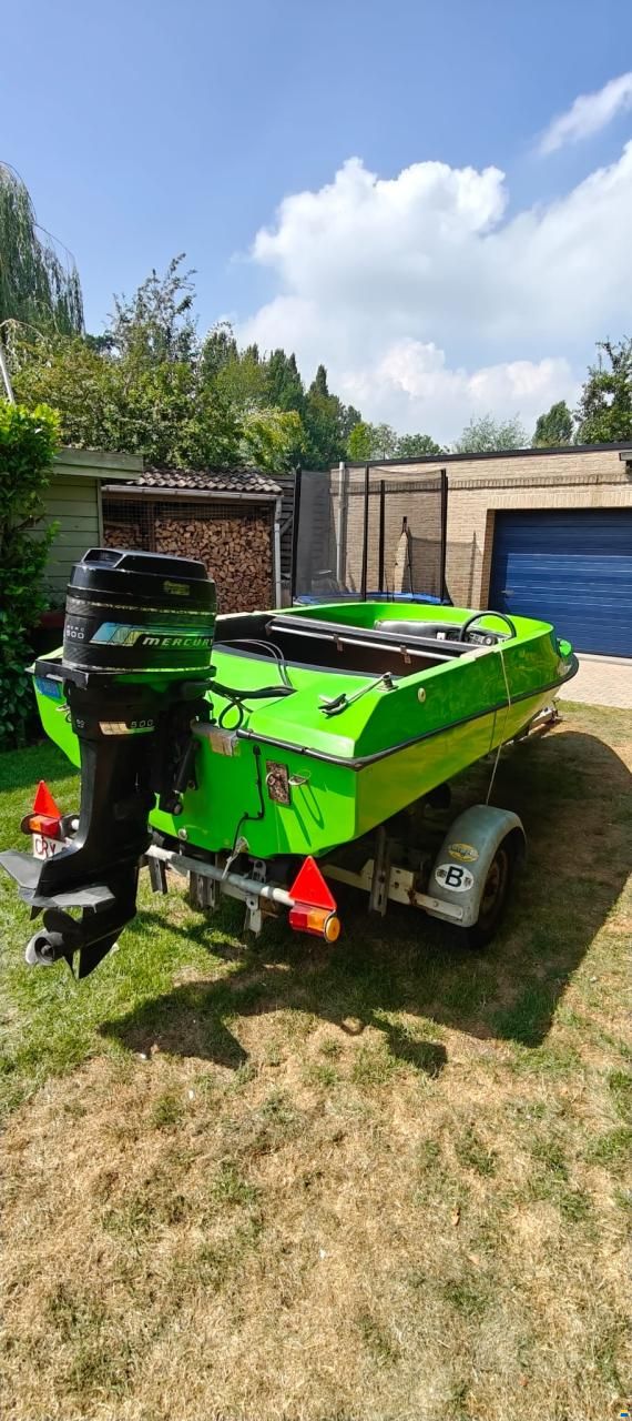 Speedboat Callista