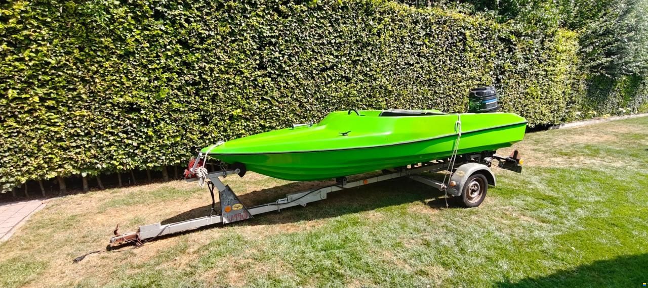 Speedboat Callista