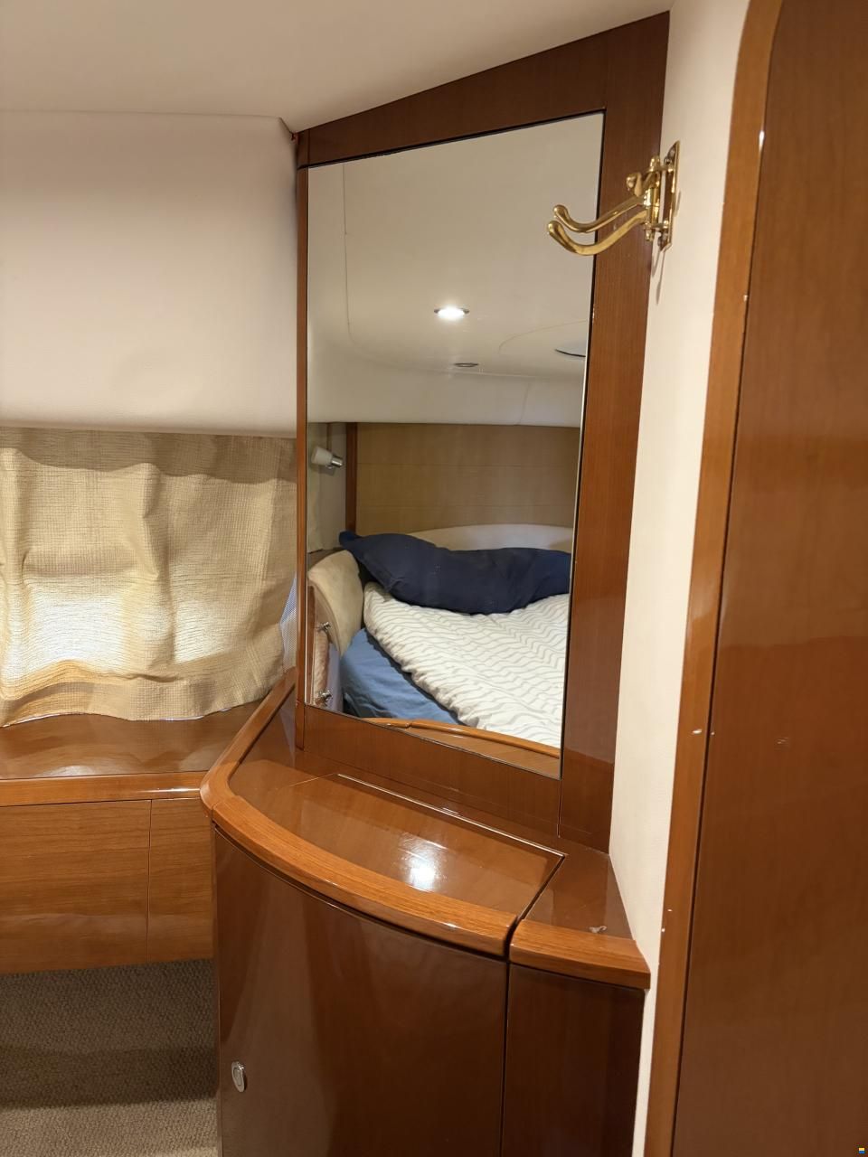 Princess V48