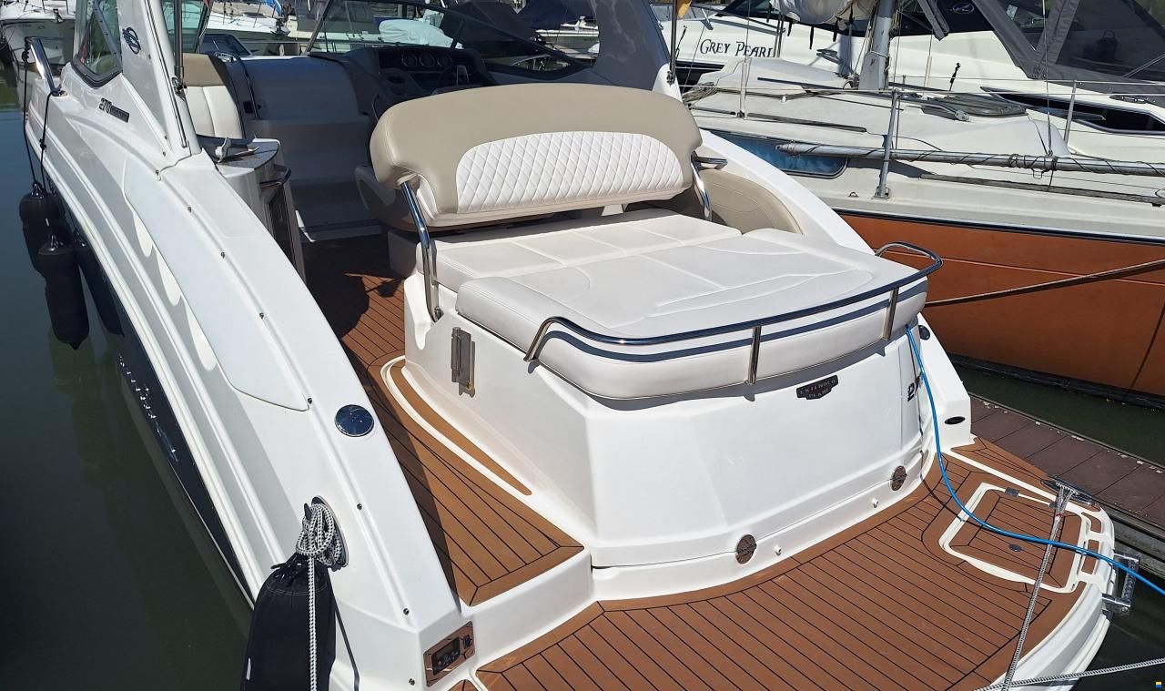 Chaparral 270 Signature