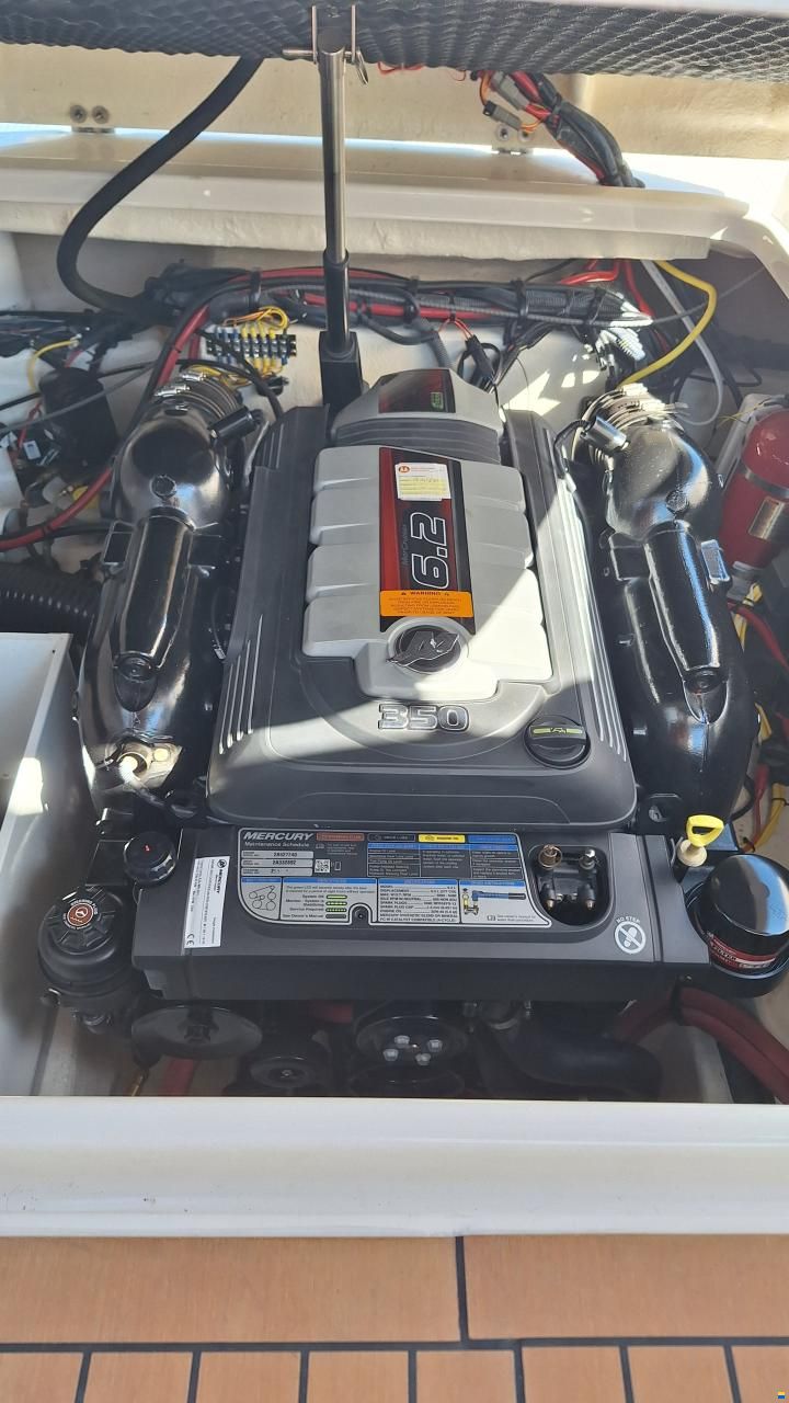 Chaparral 270 Signature