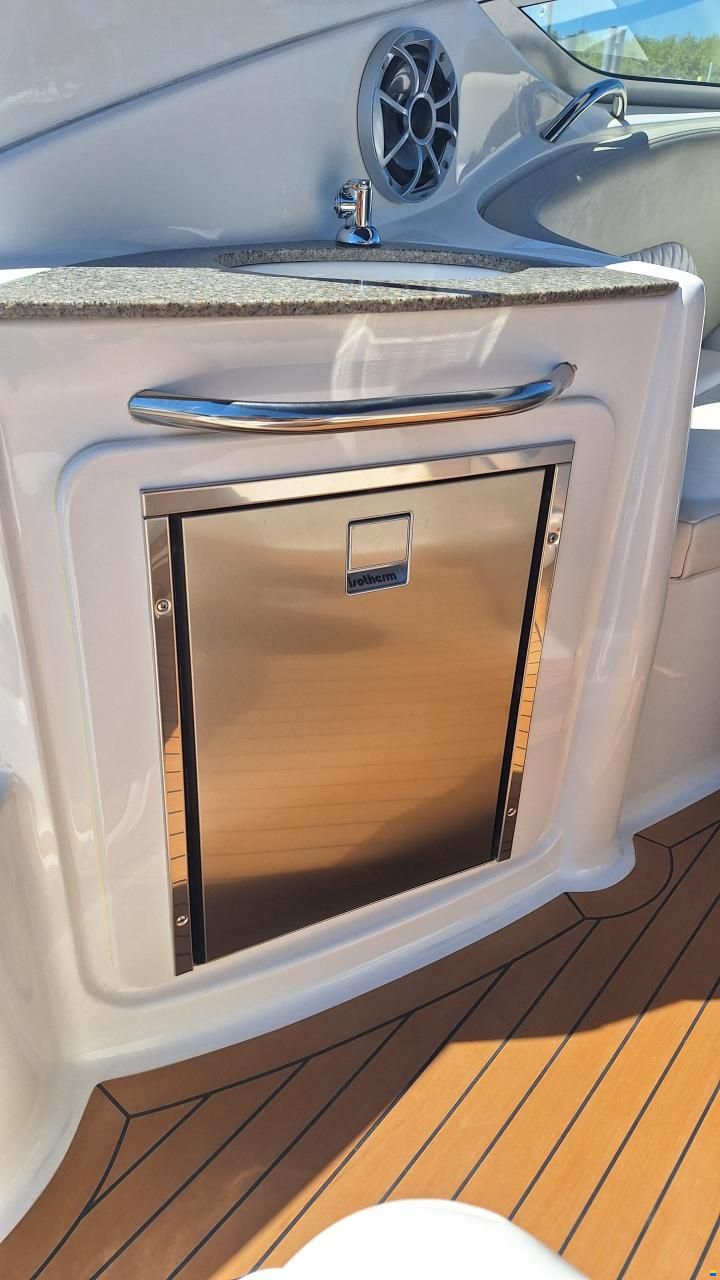 Chaparral 270 Signature