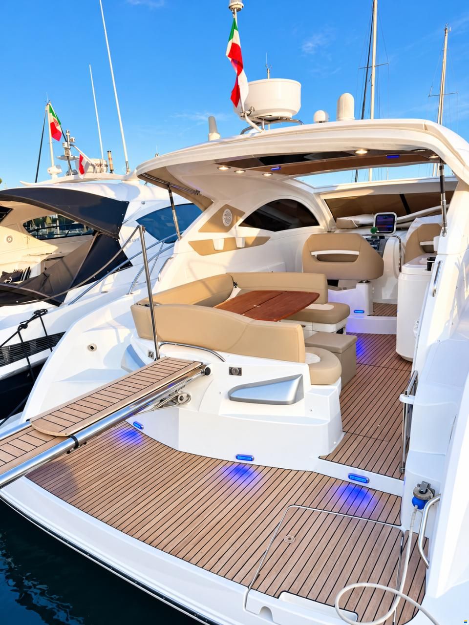 Beneteau Monte Carlo 37 Hard Top