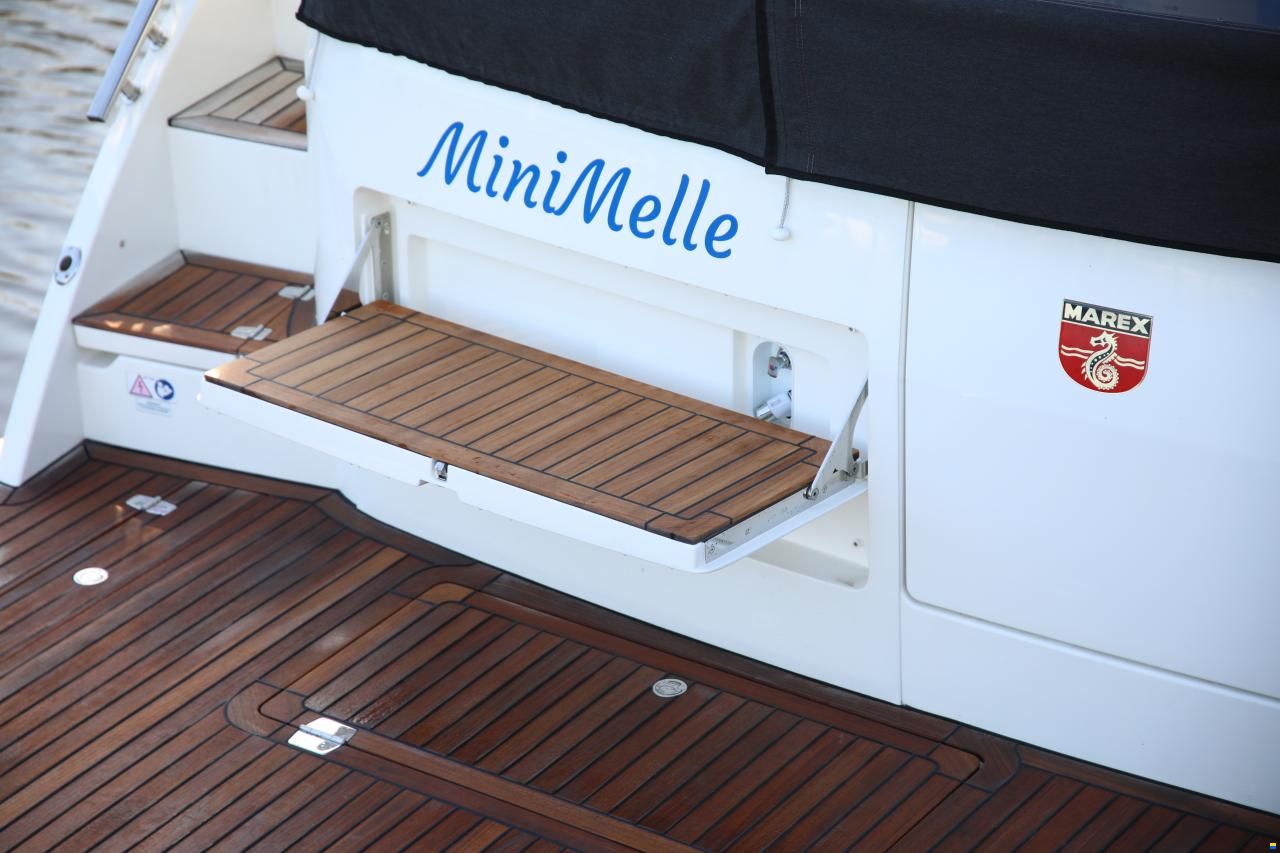 Marex 330