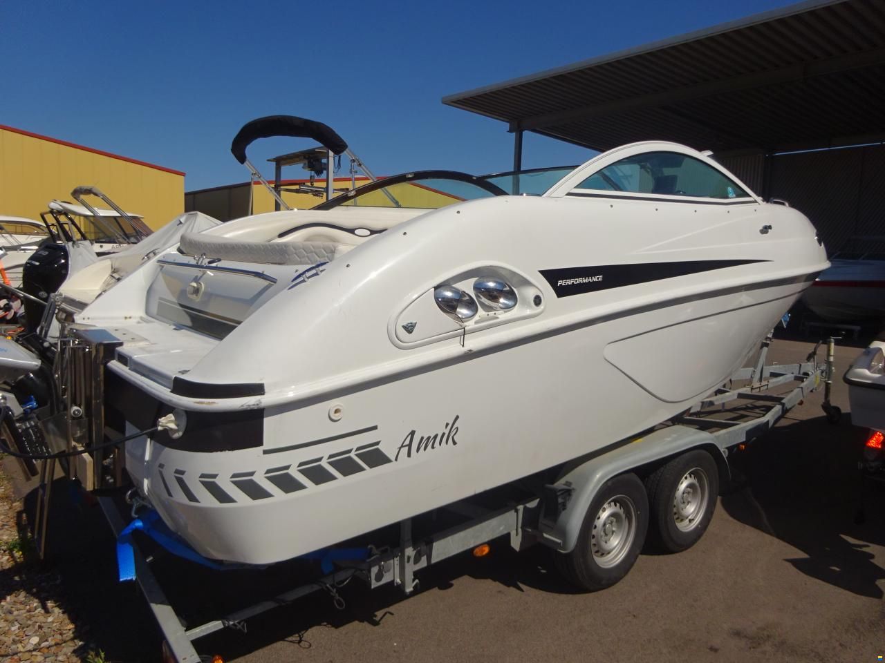 Bombardier Celebrity Cuddy 220