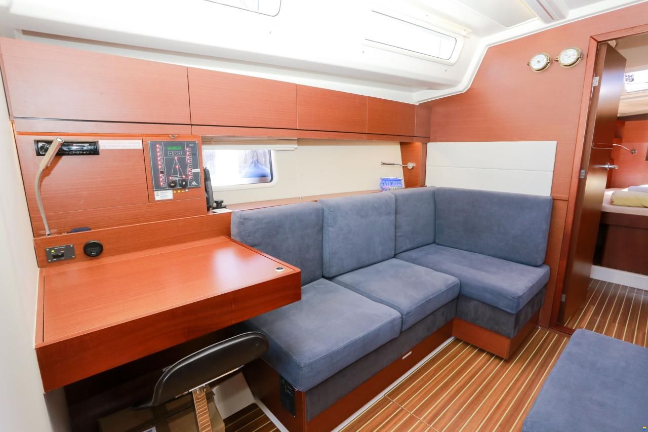 Hanse 458