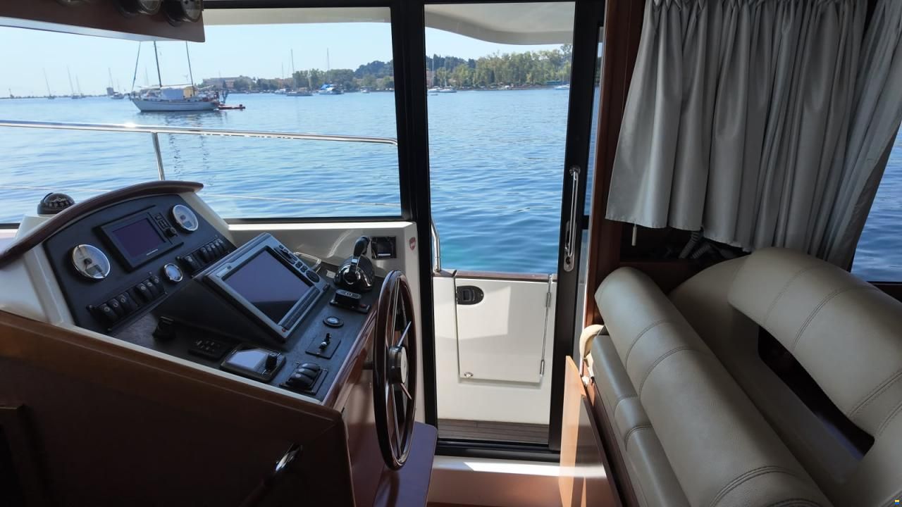Beneteau Swift Trawler 44