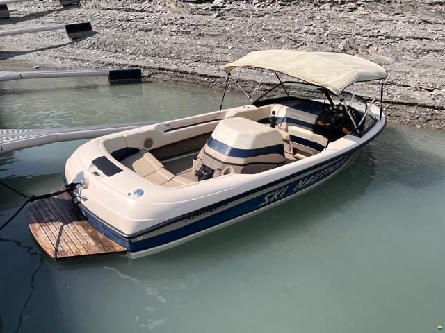 Correct Craft Ski Nautique 196
